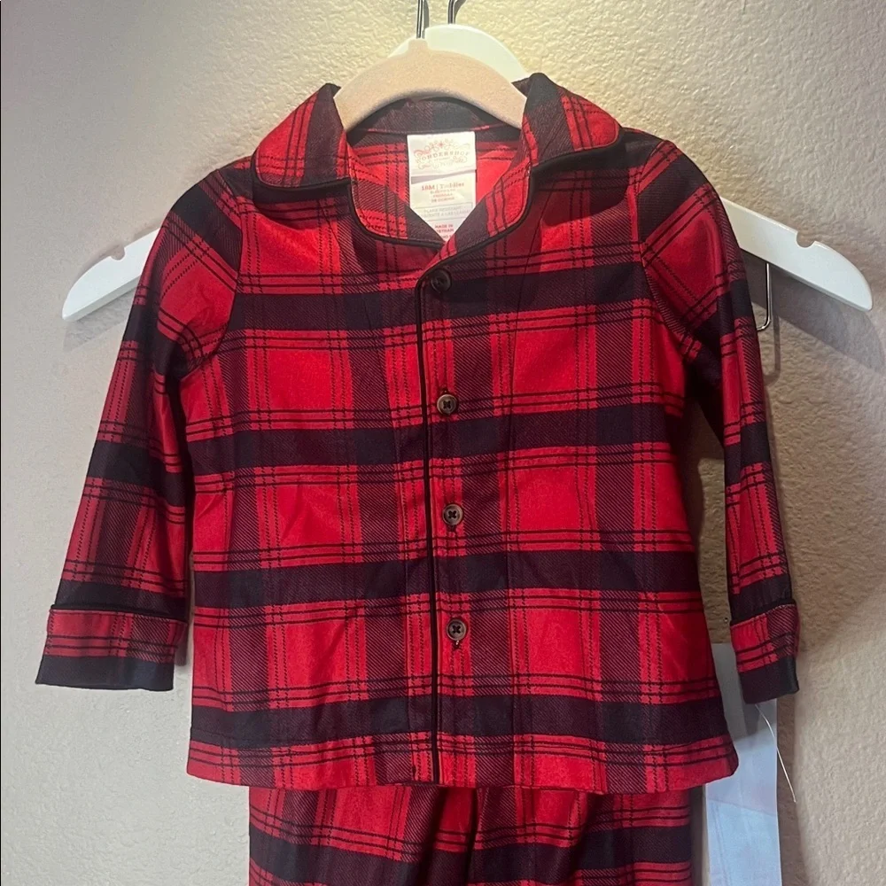 New Wondershop Toddler Boy Girl 2 Piece Pajama Set Red Black Plaid 18 Months NWT